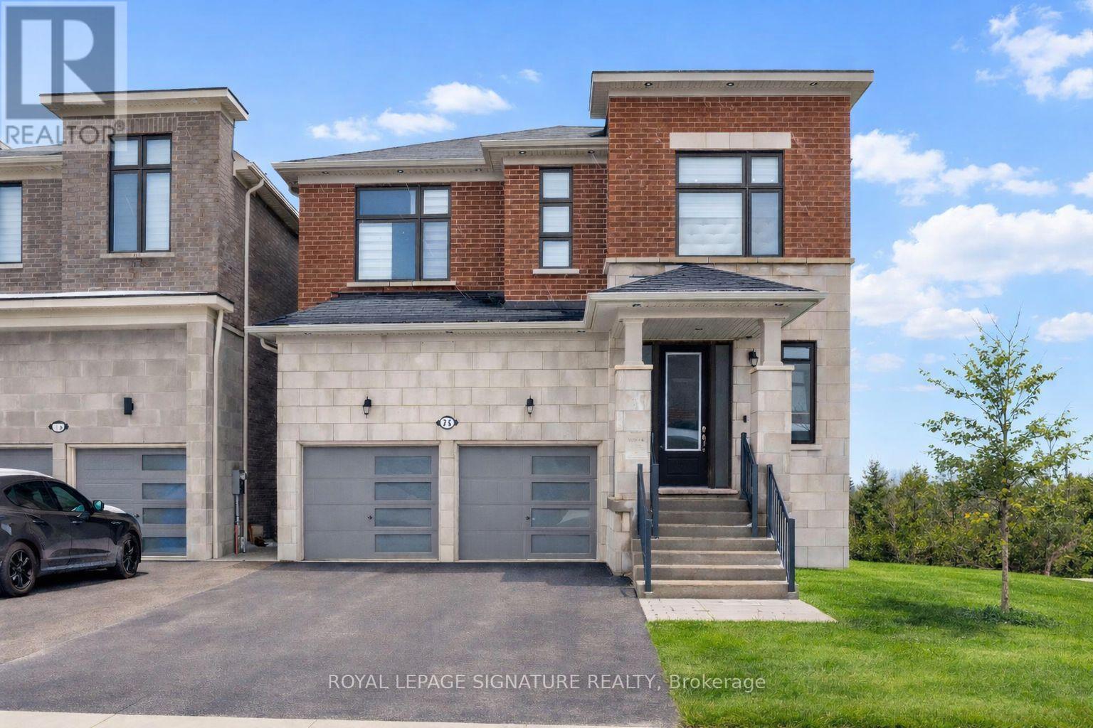 71 MAPLE FIELDS CIRCLE, Aurora, Ontario