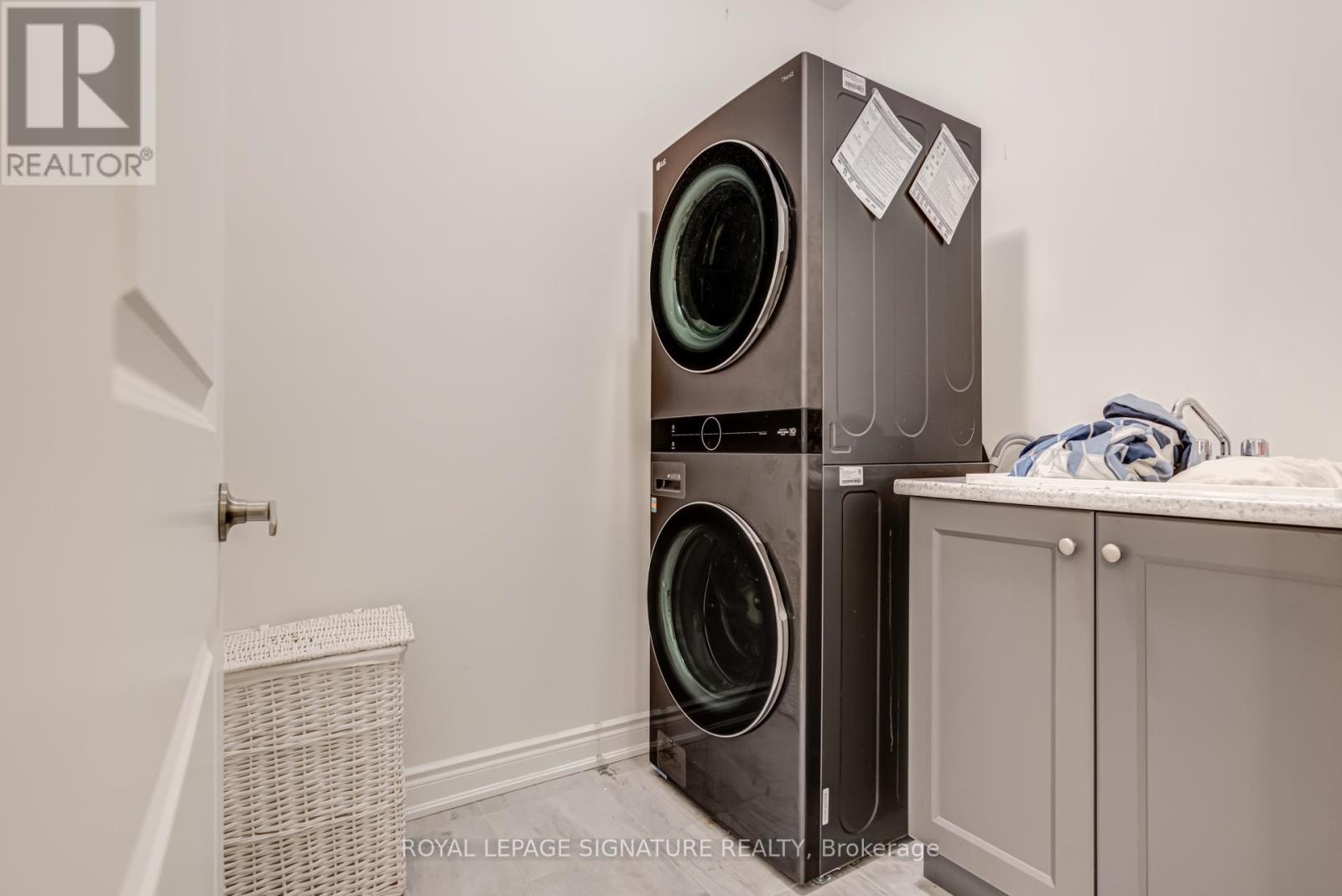 71 Maple Fields Circle, Aurora, Ontario  L4G 3X6 - Photo 39 - N12792666