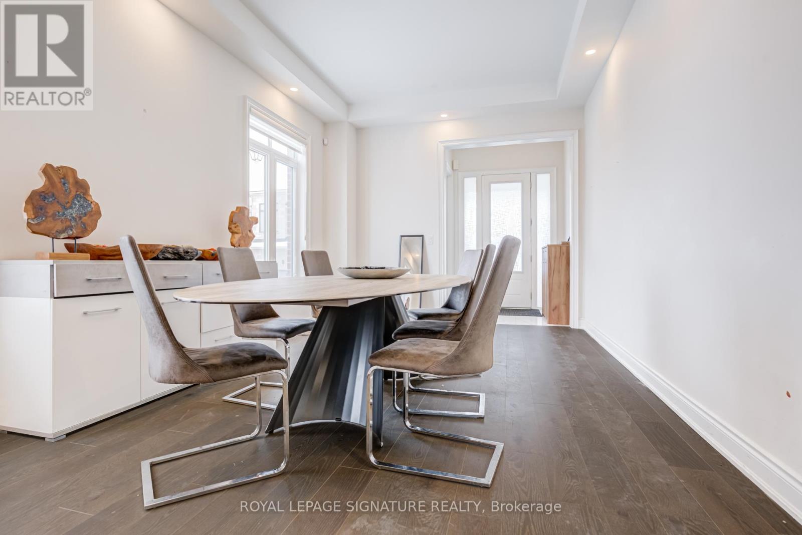 71 Maple Fields Circle, Aurora, Ontario  L4G 3X6 - Photo 5 - N12792666