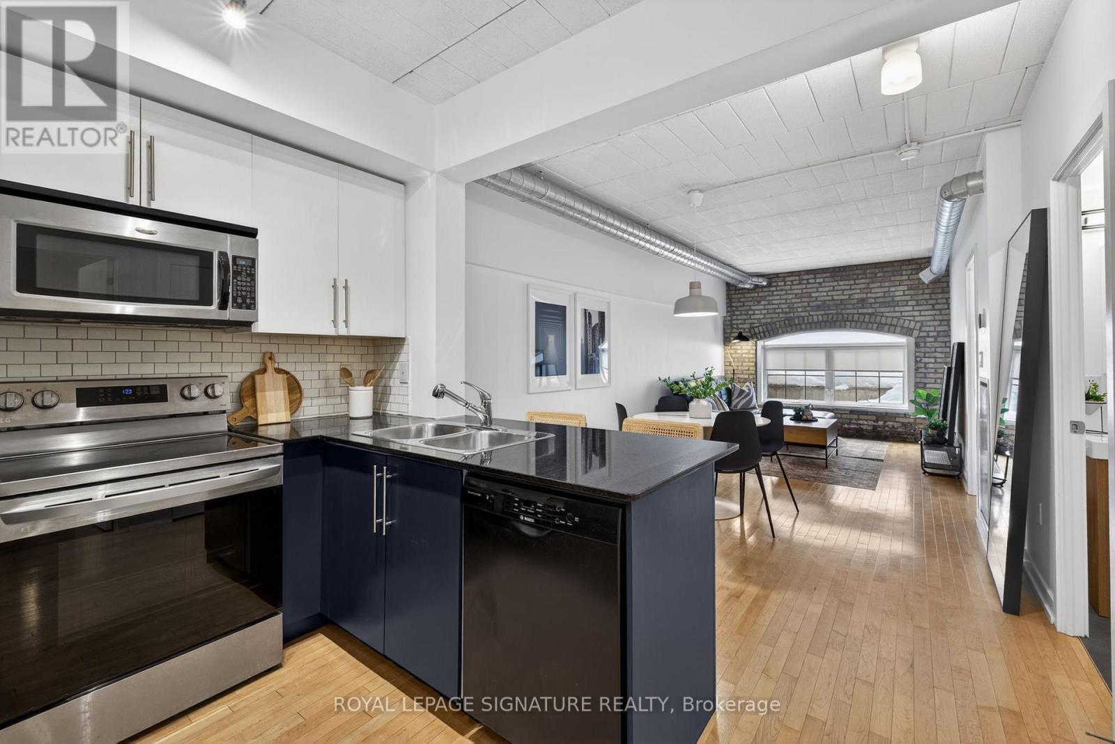 213 - 1100 Lansdowne Avenue, Toronto, Ontario  M6H 4K1 - Photo 10 - W12810714