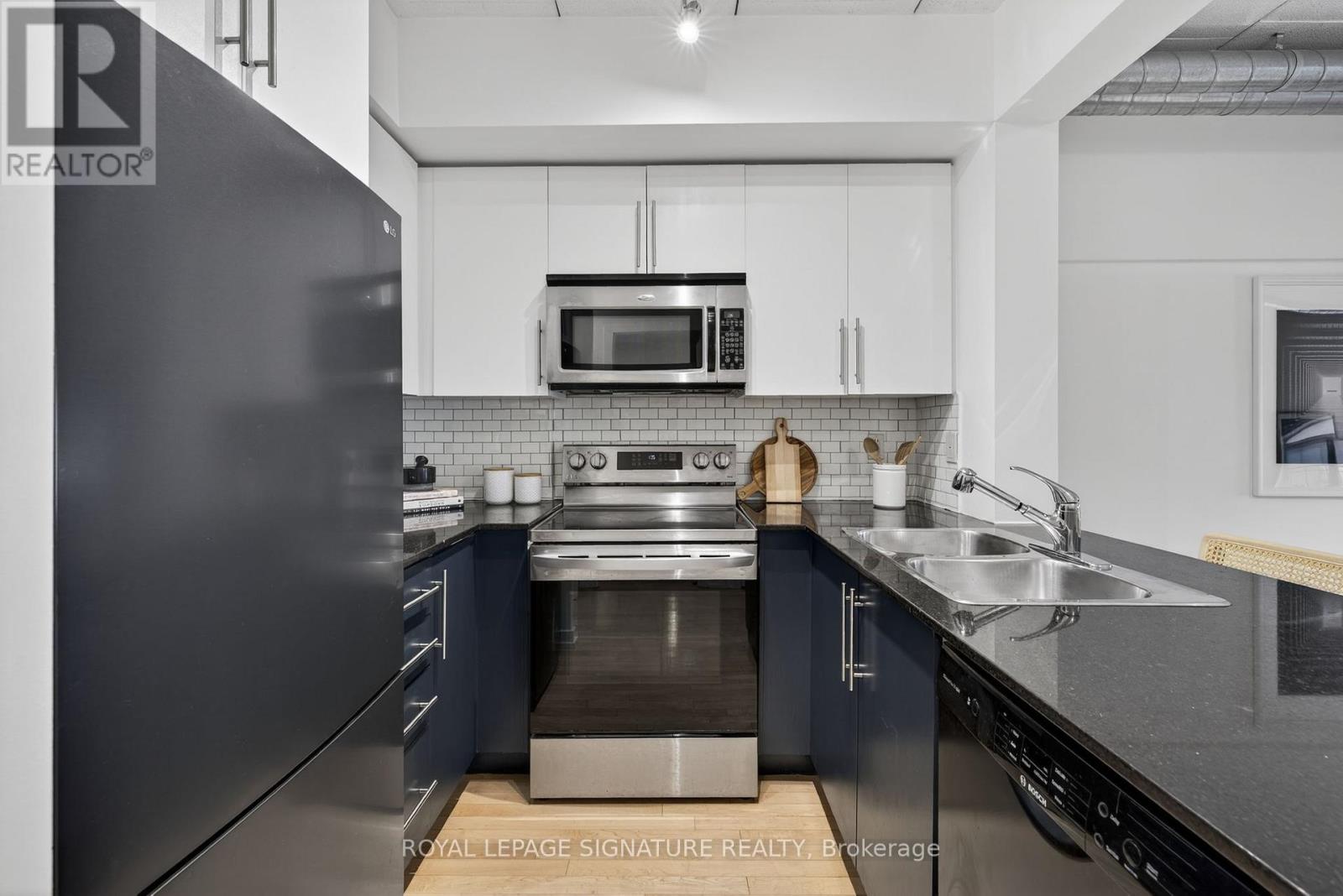 213 - 1100 Lansdowne Avenue, Toronto, Ontario  M6H 4K1 - Photo 12 - W12810714