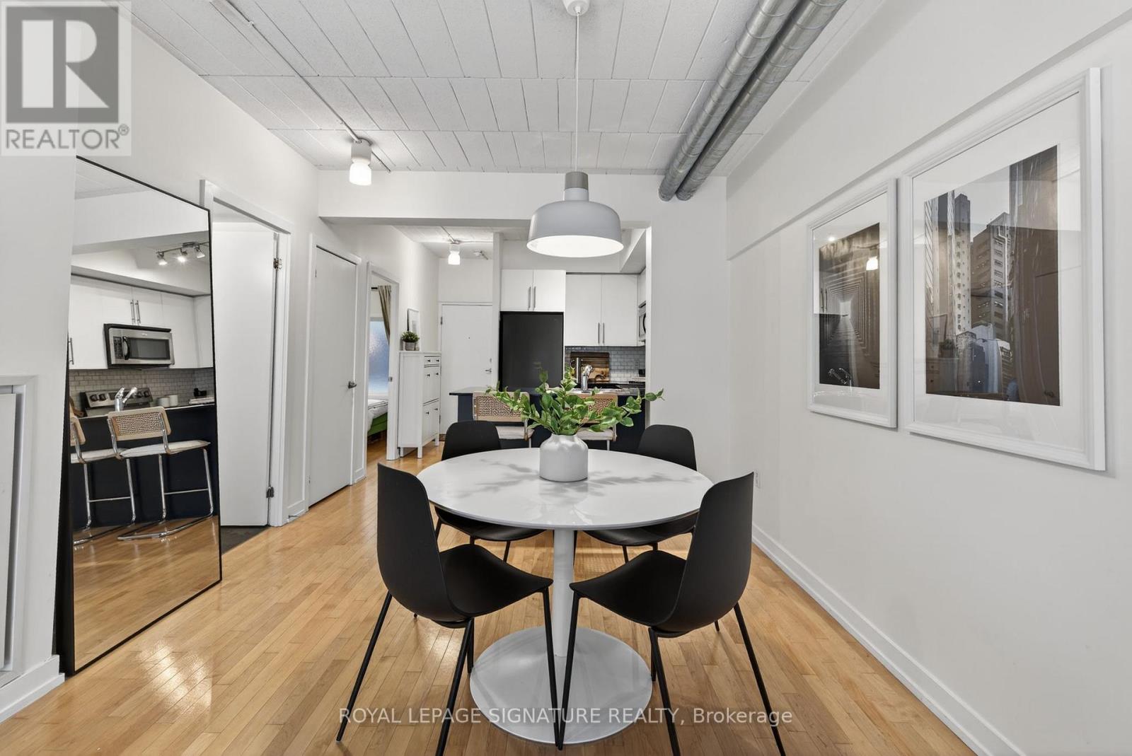 213 - 1100 Lansdowne Avenue, Toronto, Ontario  M6H 4K1 - Photo 4 - W12810714