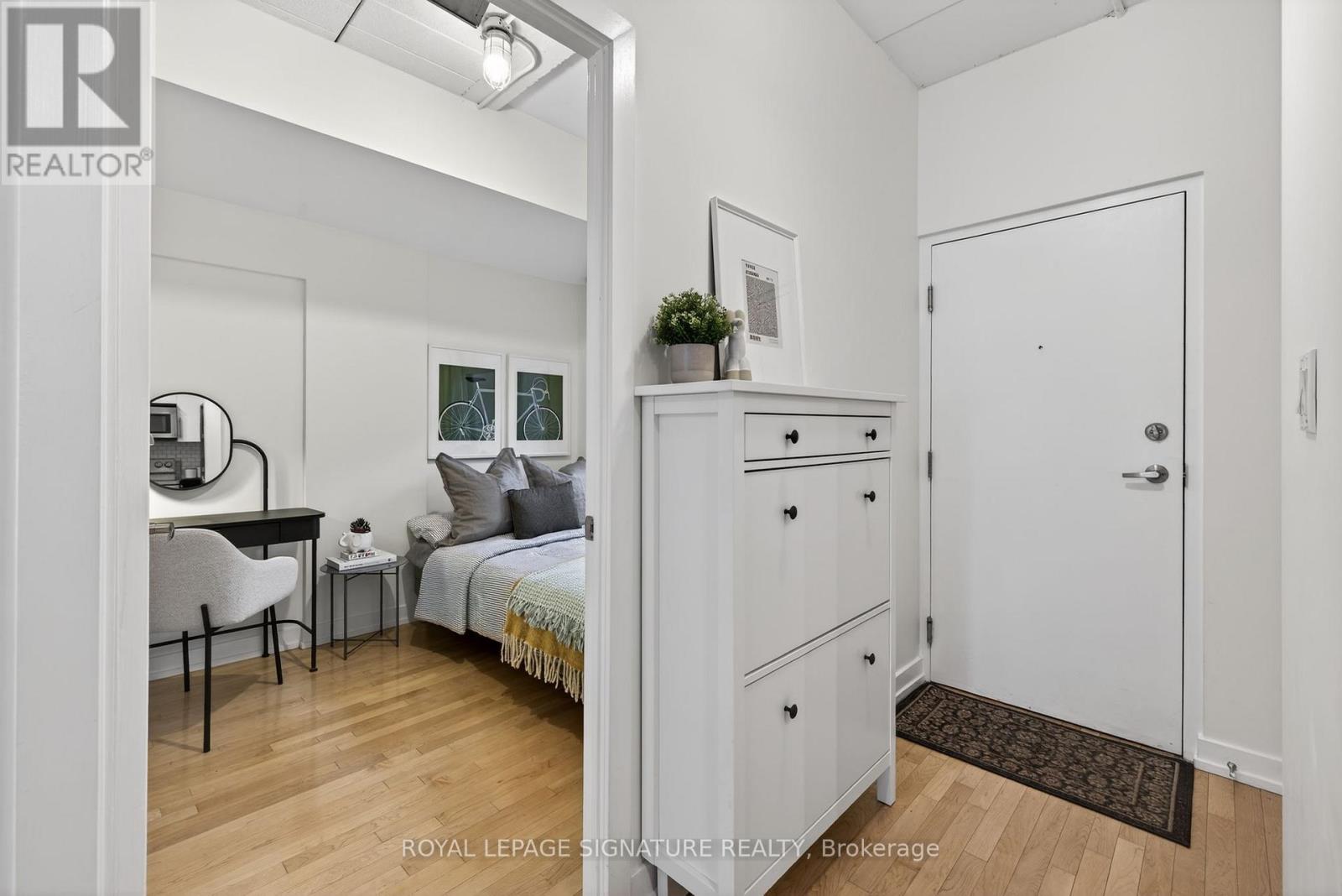 213 - 1100 Lansdowne Avenue, Toronto, Ontario  M6H 4K1 - Photo 6 - W12810714