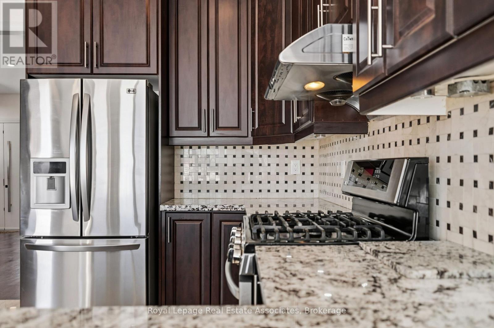 5836 Terrapark Trail, Mississauga, Ontario  L5M 6S1 - Photo 13 - W12810724