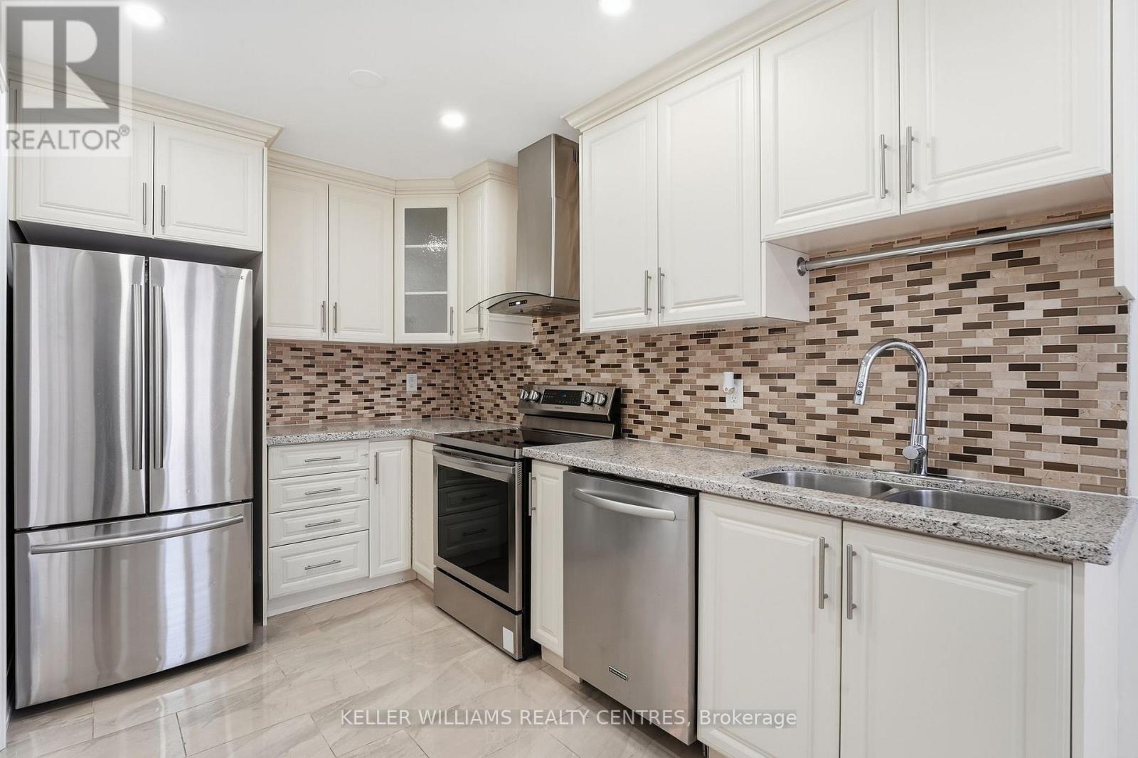 16 Stalbridge Avenue, Brampton, Ontario  L6Y 4H1 - Photo 11 - W12810732