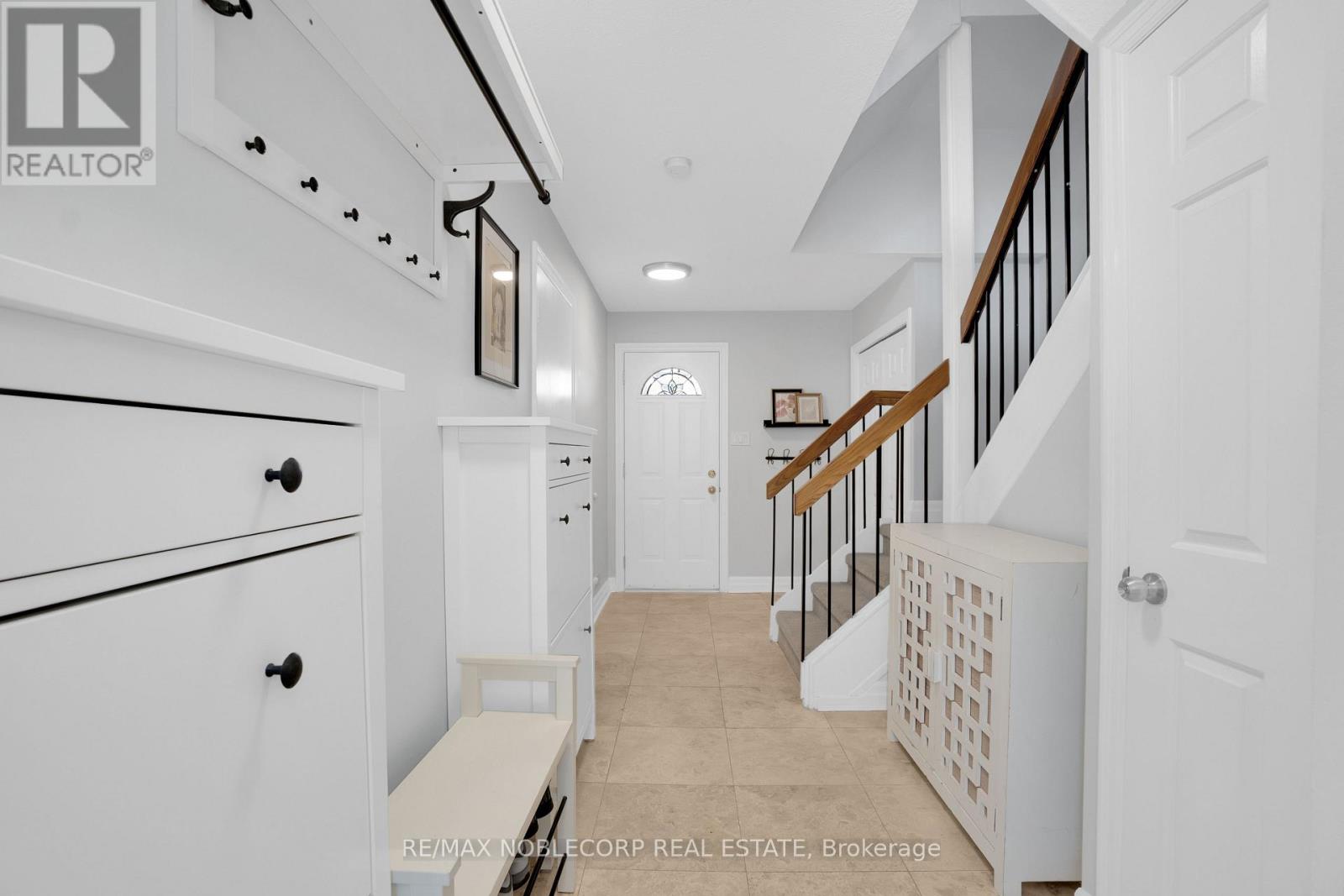 52 - 1080 Walden Circle, Mississauga, Ontario  L5J 4J9 - Photo 4 - W12810736