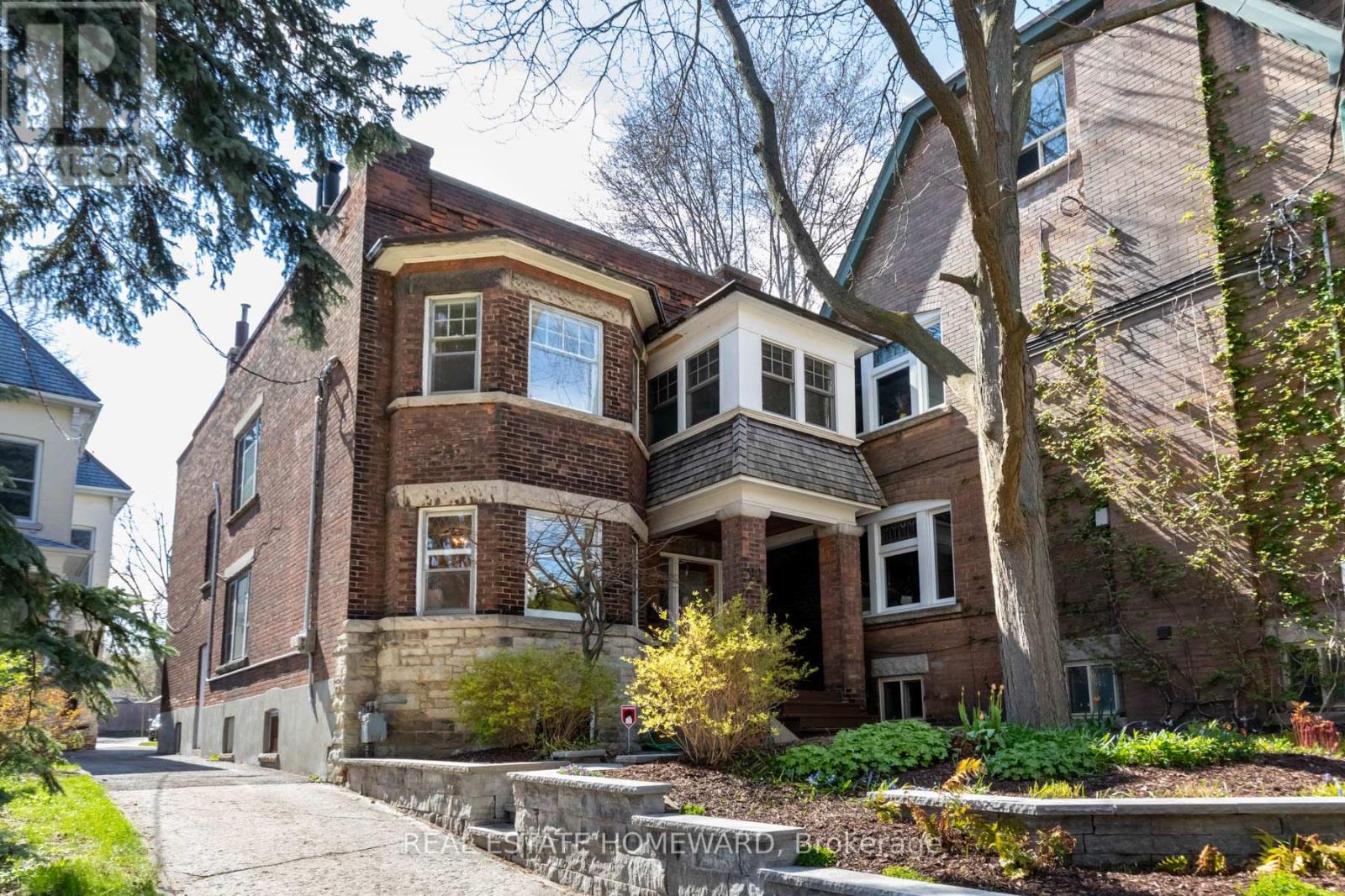 MAIN - 92 INDIAN ROAD, Toronto, Ontario