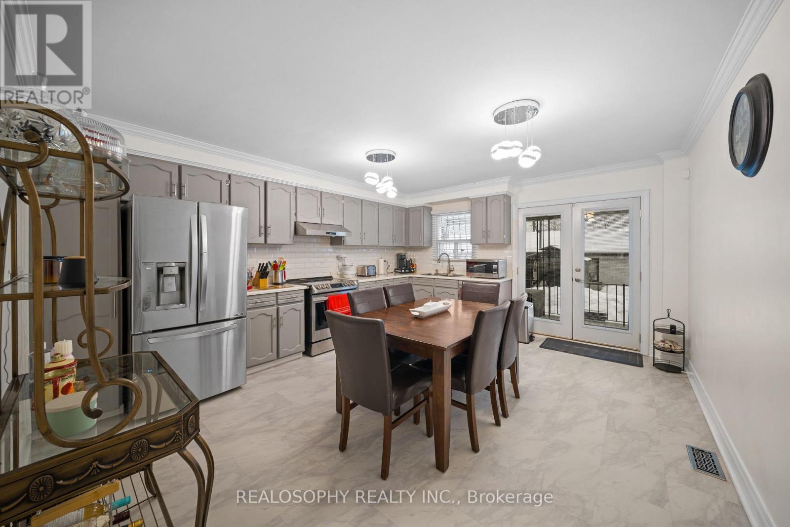 66 PRIMROSE AVENUE, Toronto, Ontario