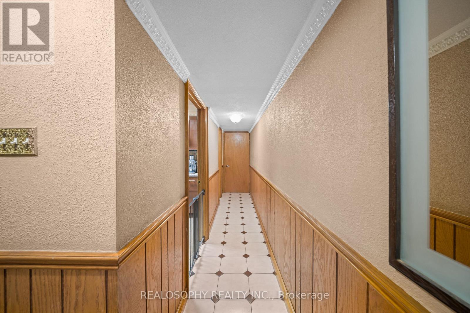 66 Primrose Avenue, Toronto, Ontario  M6H 3V3 - Photo 25 - W12810796