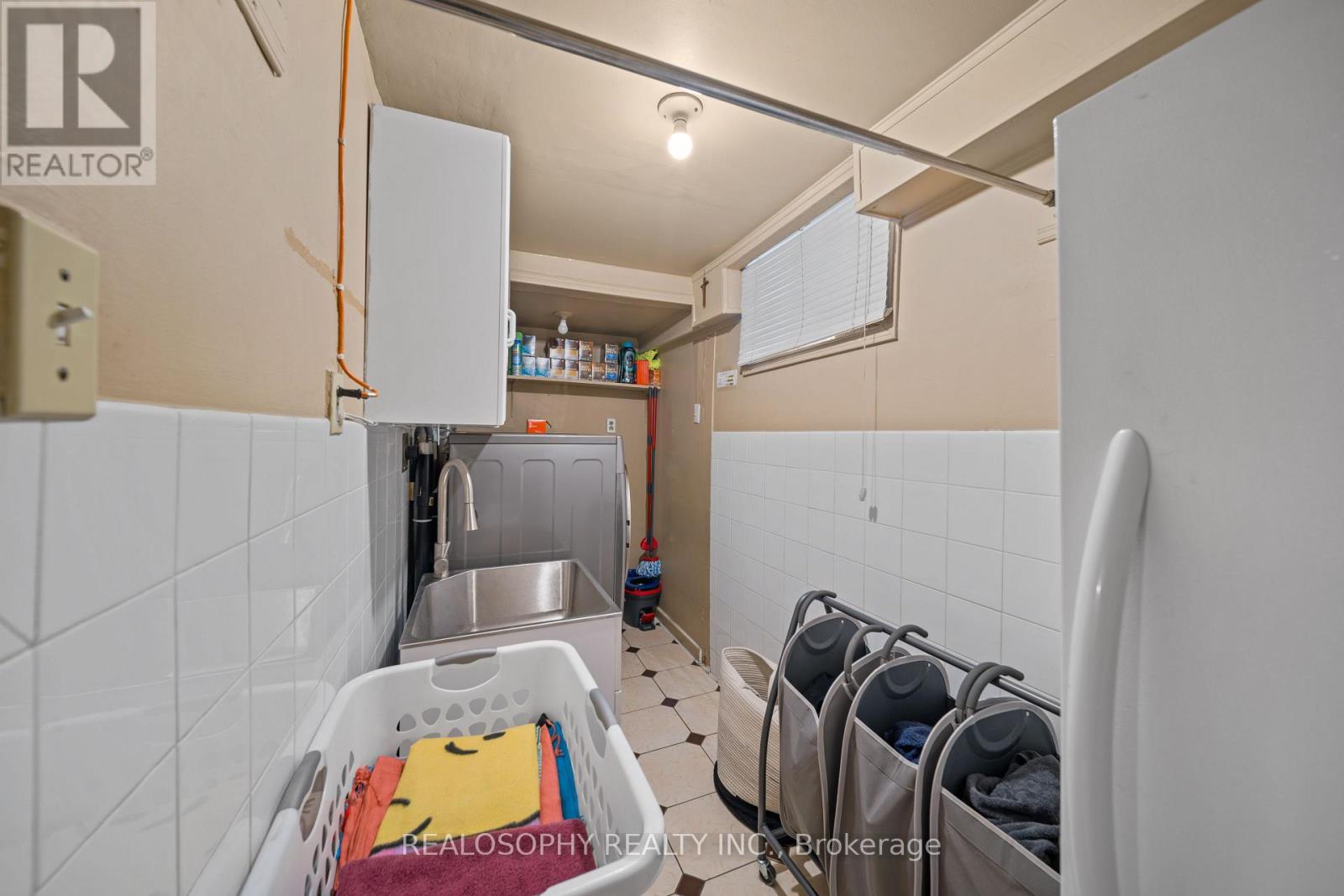 66 Primrose Avenue, Toronto, Ontario  M6H 3V3 - Photo 29 - W12810796