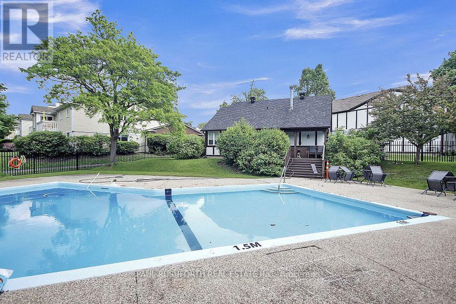 B - 8 Stonehill Court, Ottawa, Ontario  K2M 1E5 - Photo 41 - X12806854