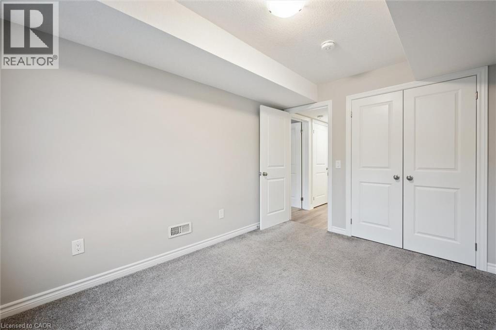 239 Chapel Hill Drive, Kitchener, Ontario N2R 0S4 - Photo 11 - 40806174