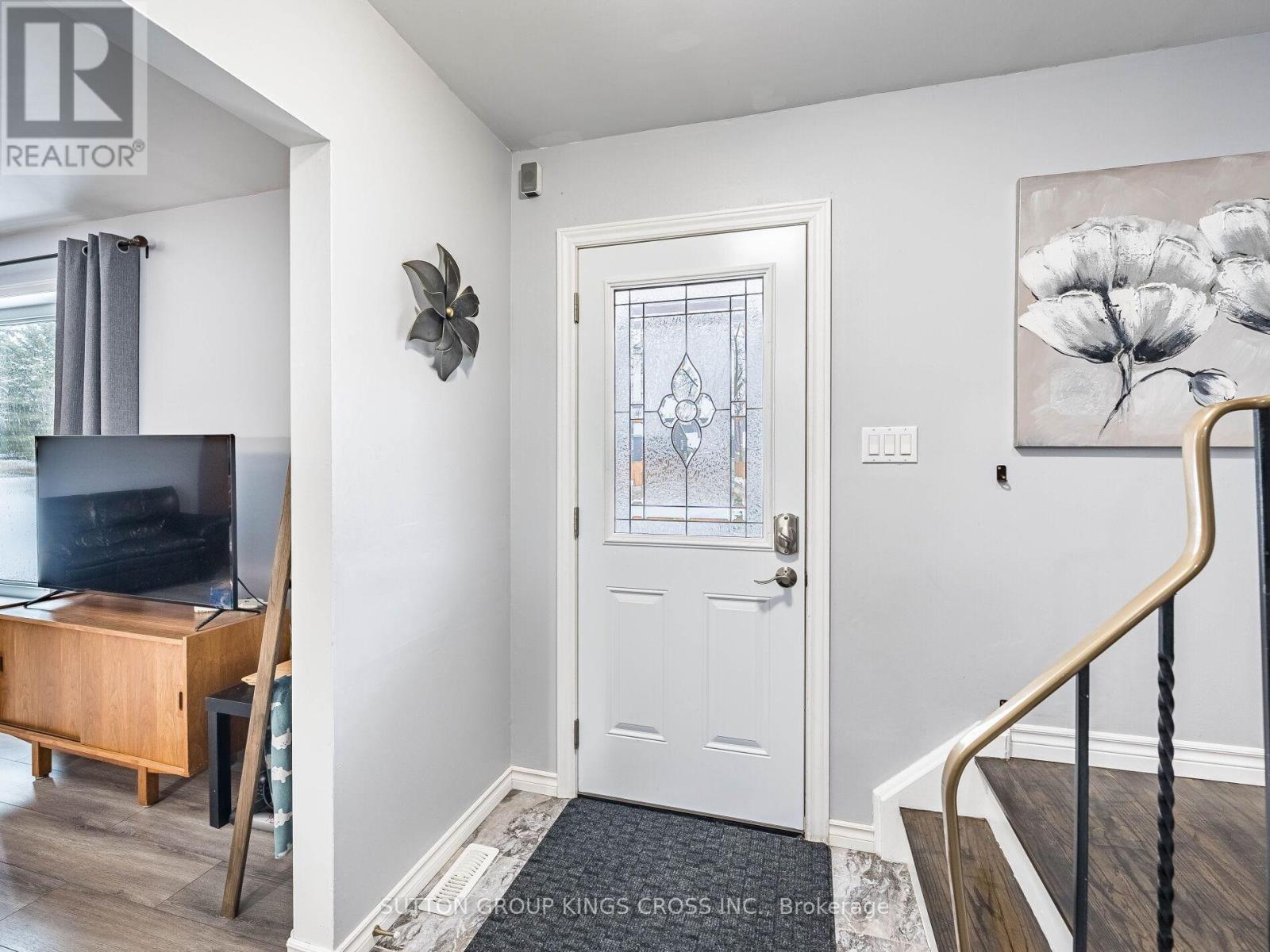 11 Bellefield Crescent, Wellington North, Ontario  N0G 1A0 - Photo 4 - X12810780