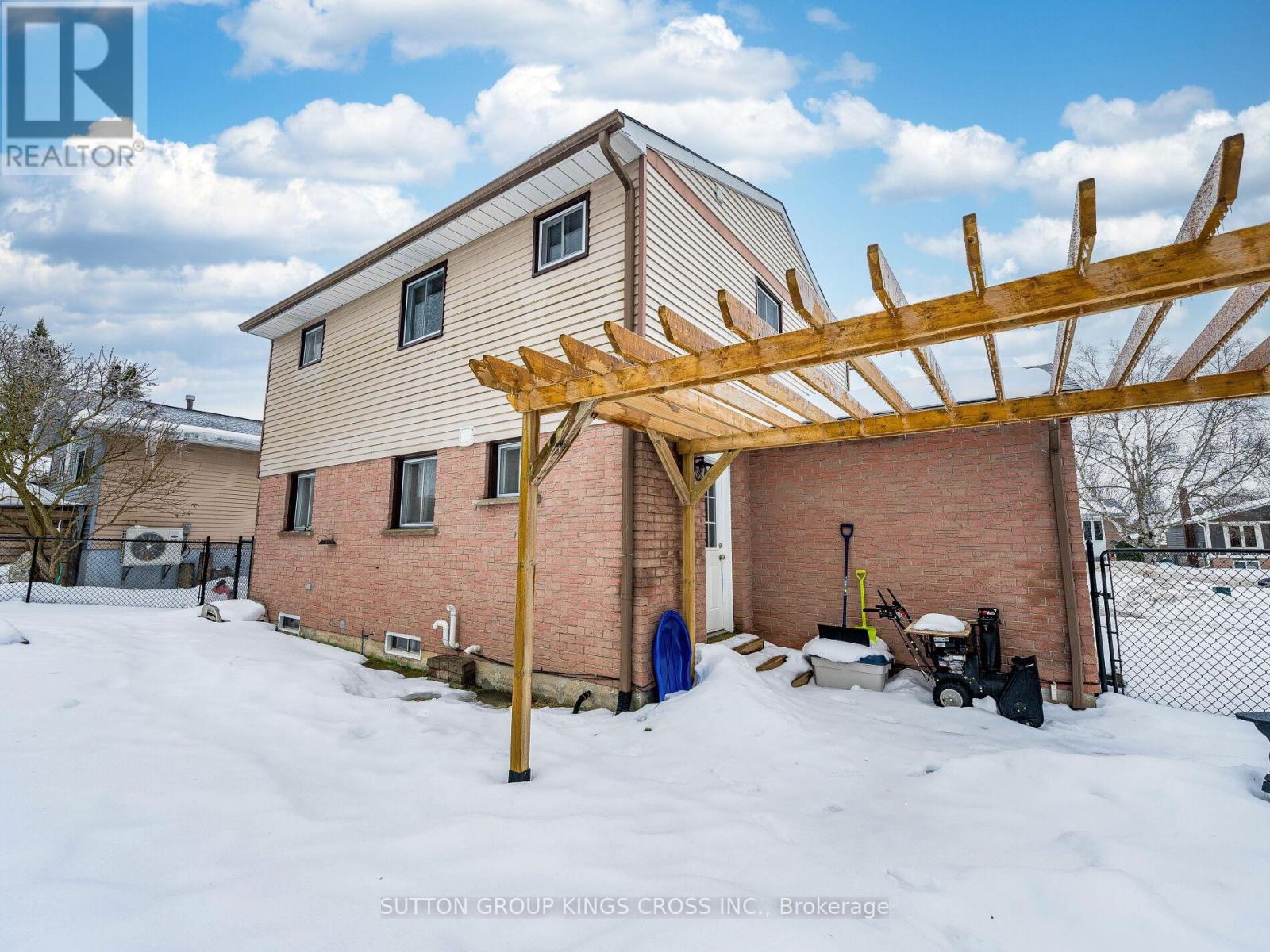 11 Bellefield Crescent, Wellington North, Ontario  N0G 1A0 - Photo 49 - X12810780