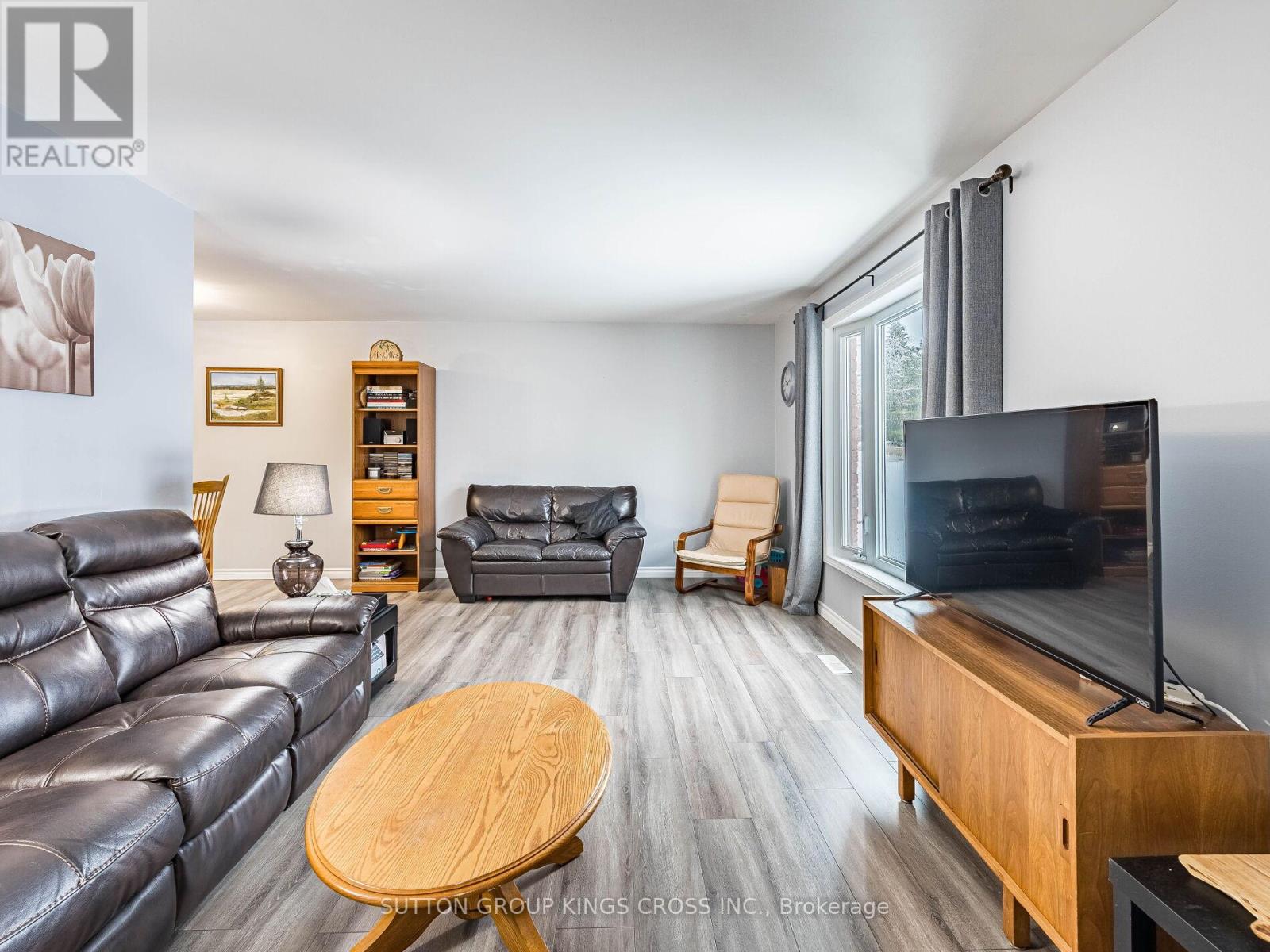 11 Bellefield Crescent, Wellington North, Ontario  N0G 1A0 - Photo 6 - X12810780