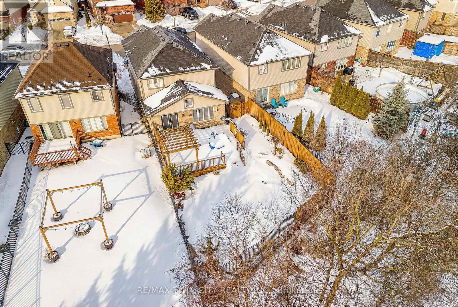 78 Forest Creek Drive, Kitchener, Ontario  N2R 0B5 - Photo 43 - X12810802