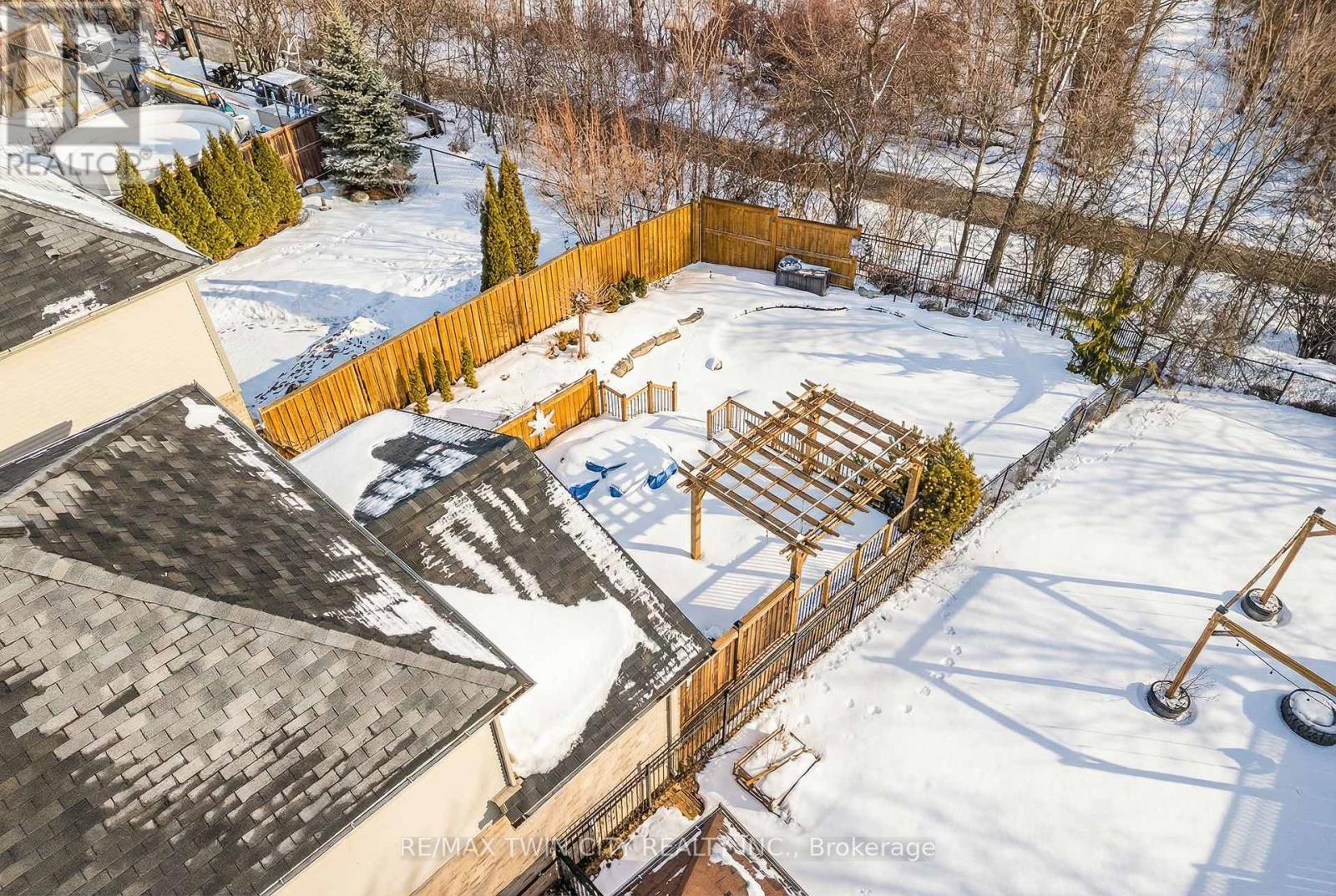 78 Forest Creek Drive, Kitchener, Ontario  N2R 0B5 - Photo 44 - X12810802