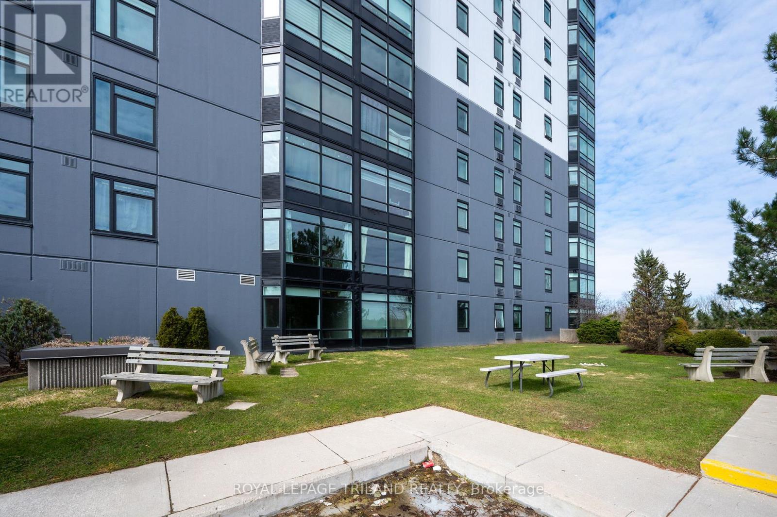 Photo 29 of 30 for 612 - 45 Pond Mills Road