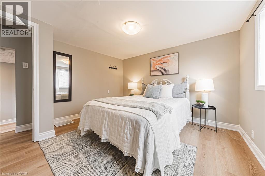 24 Rowanwood Street, Hamilton, Ontario  L8L 7H3 - Photo 15 - 40806833