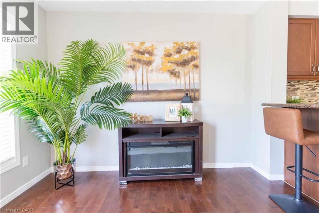 1319 Countrystone Drive, Kitchener, Ontario  N2N 3R9 - Photo 13 - 40805152