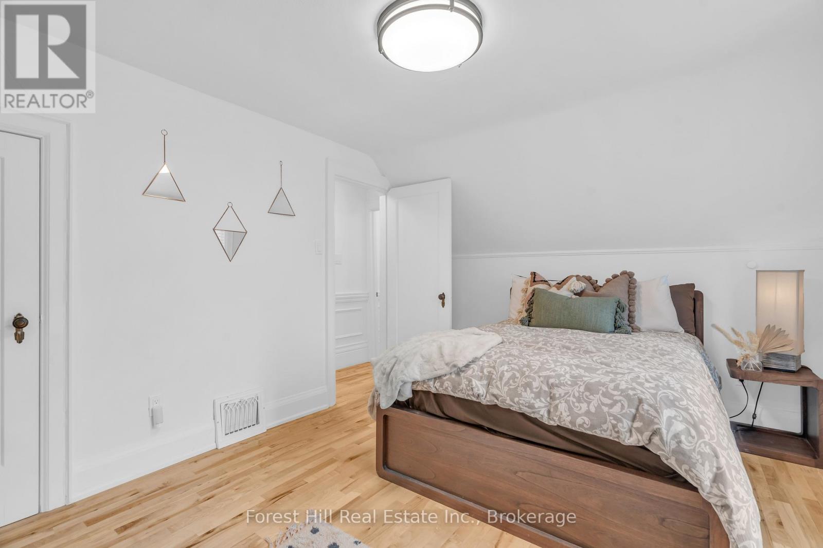 161 Herbert Street, Waterloo, Ontario  N2J 1T3 - Photo 27 - X12810892