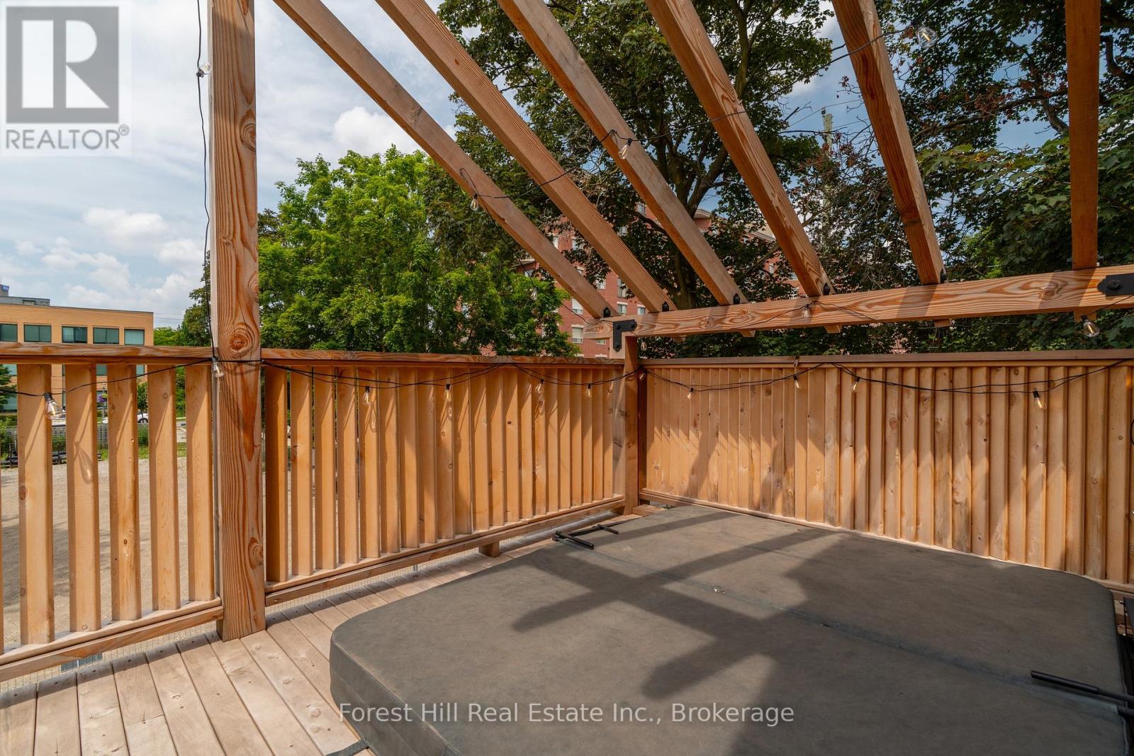 161 Herbert Street, Waterloo, Ontario  N2J 1T3 - Photo 41 - X12810892