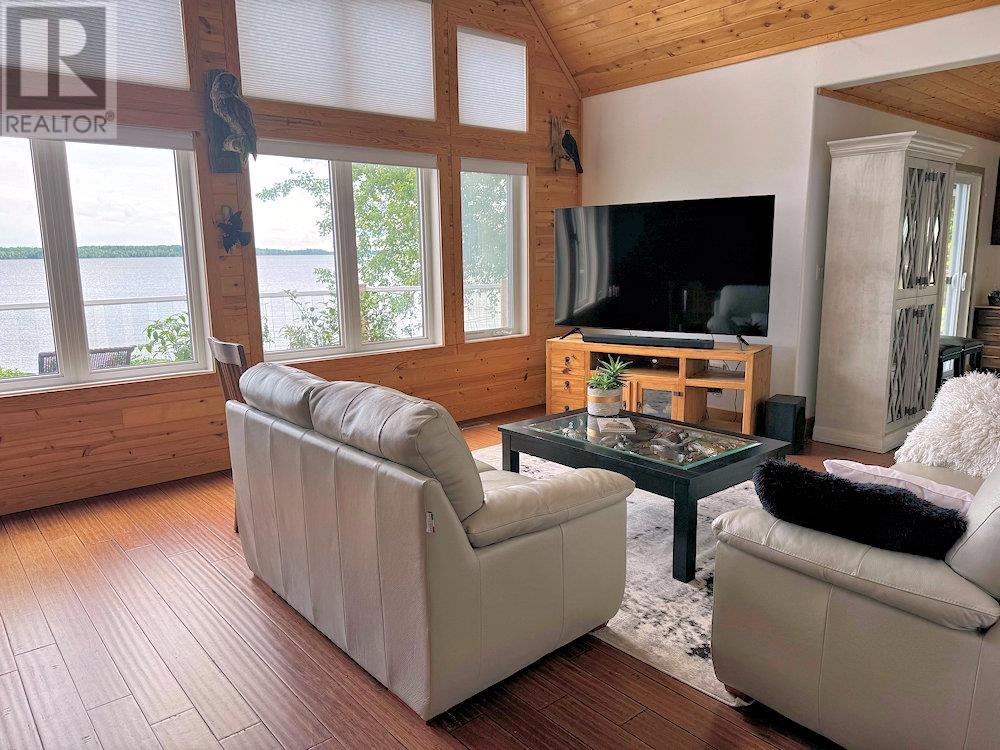 360 Burma Rd, Thunder Bay, Ontario  P0T 2Y0 - Photo 9 - TB2600260