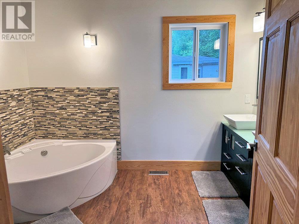 360 Burma Rd, Thunder Bay, Ontario  P0T 2Y0 - Photo 33 - TB2600260