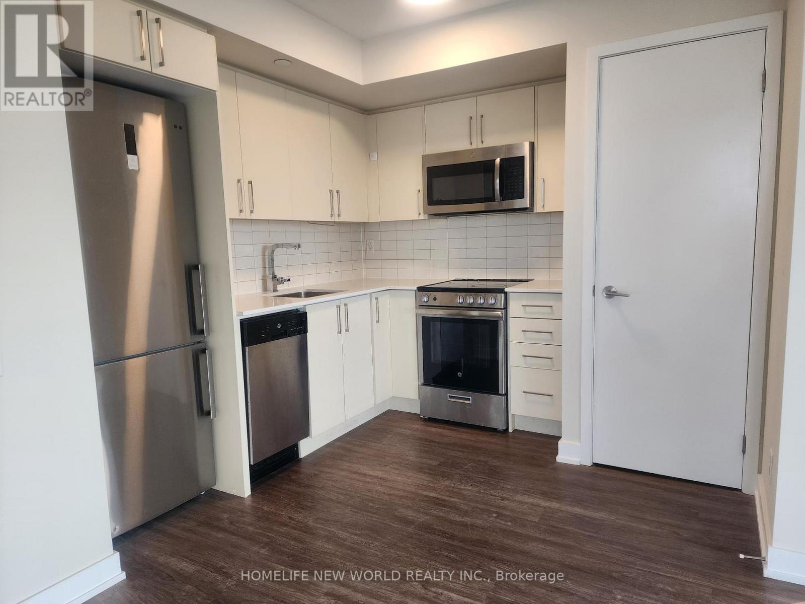 815 - 38 MONTE KWINTER COURT, Toronto, Ontario