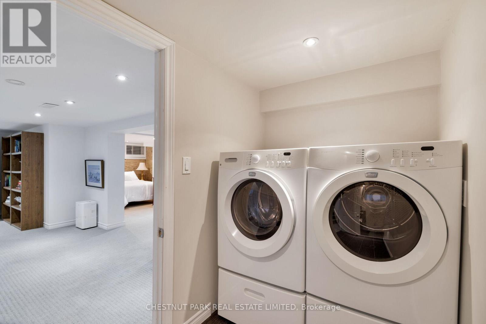 171 Glenholme Avenue, Toronto, Ontario  M6E 3C5 - Photo 37 - C12810836