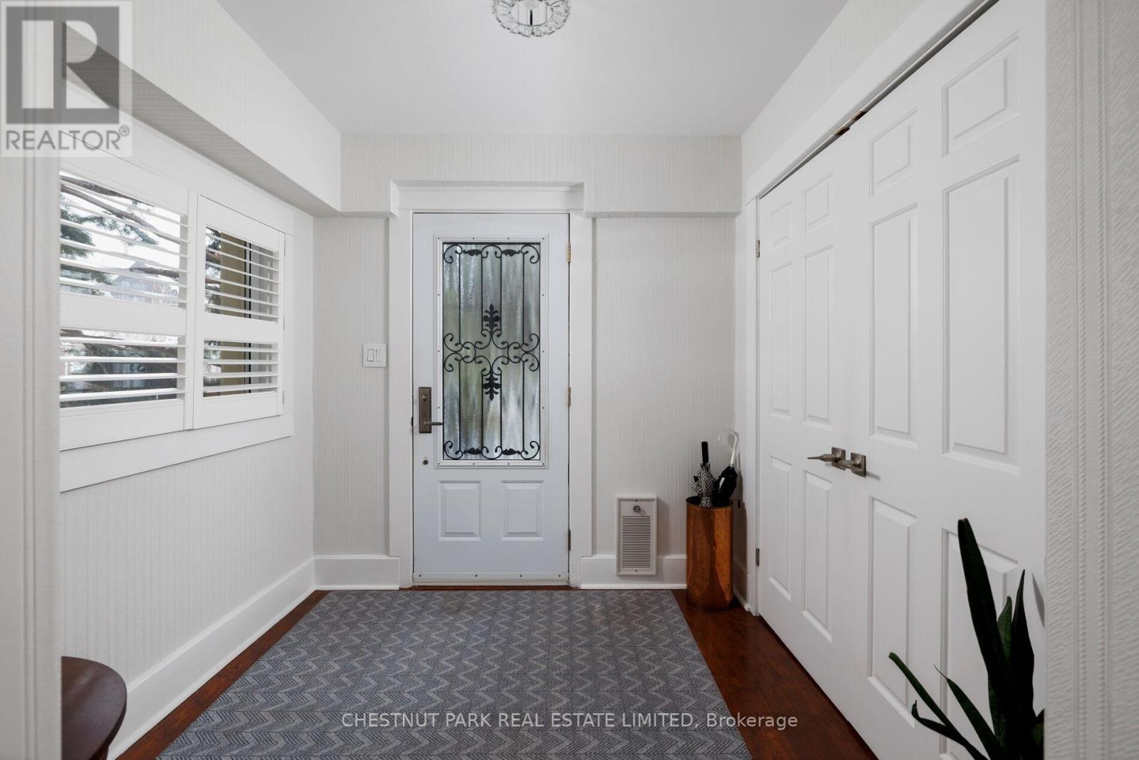 171 Glenholme Avenue, Toronto, Ontario  M6E 3C5 - Photo 5 - C12810836