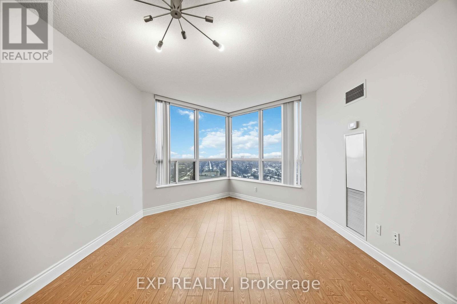 2806 - 10 Northtown Way, Toronto, Ontario  M2N 7L4 - Photo 11 - C12810840