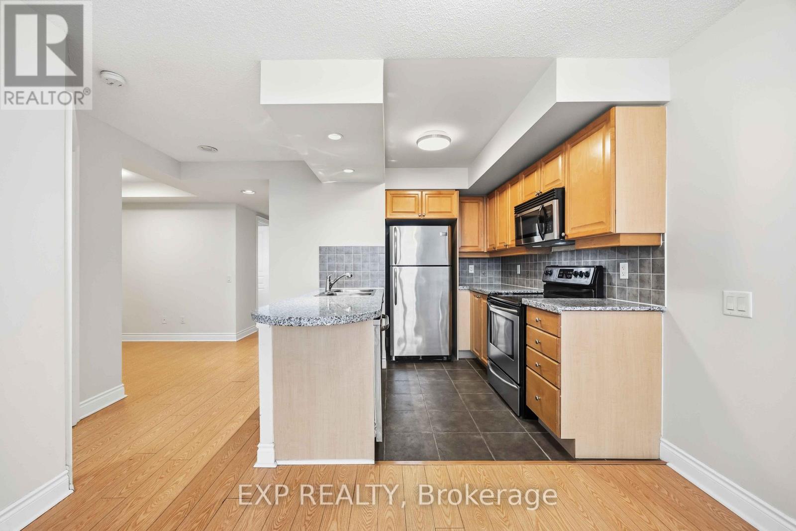 2806 - 10 Northtown Way, Toronto, Ontario  M2N 7L4 - Photo 15 - C12810840