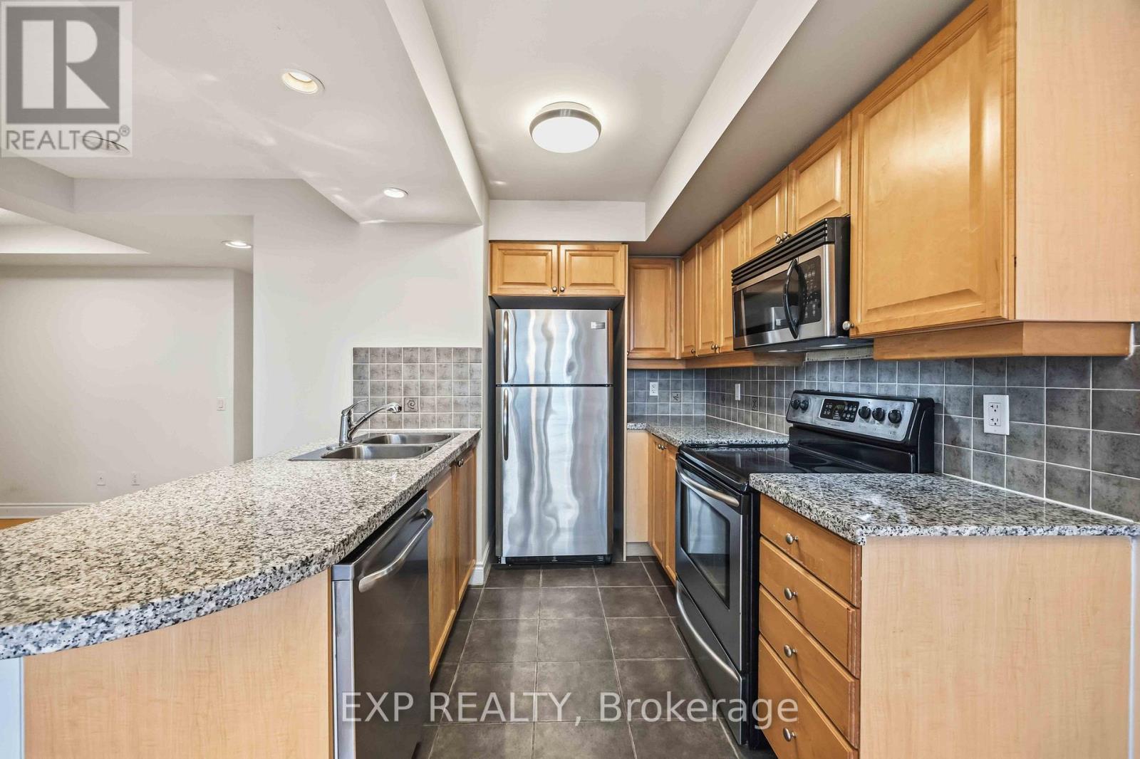 2806 - 10 Northtown Way, Toronto, Ontario  M2N 7L4 - Photo 16 - C12810840