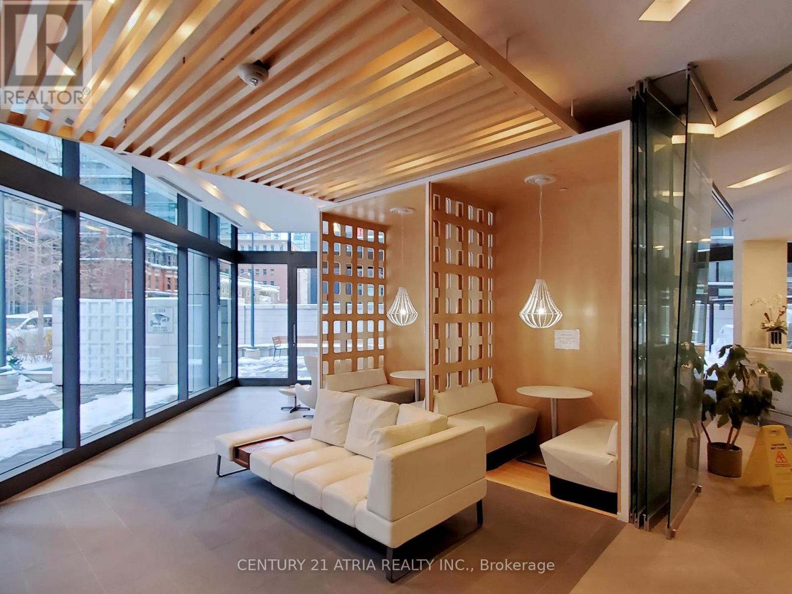 711 - 45 Charles Street E, Toronto, Ontario  M4Y 0B8 - Photo 4 - C12810872