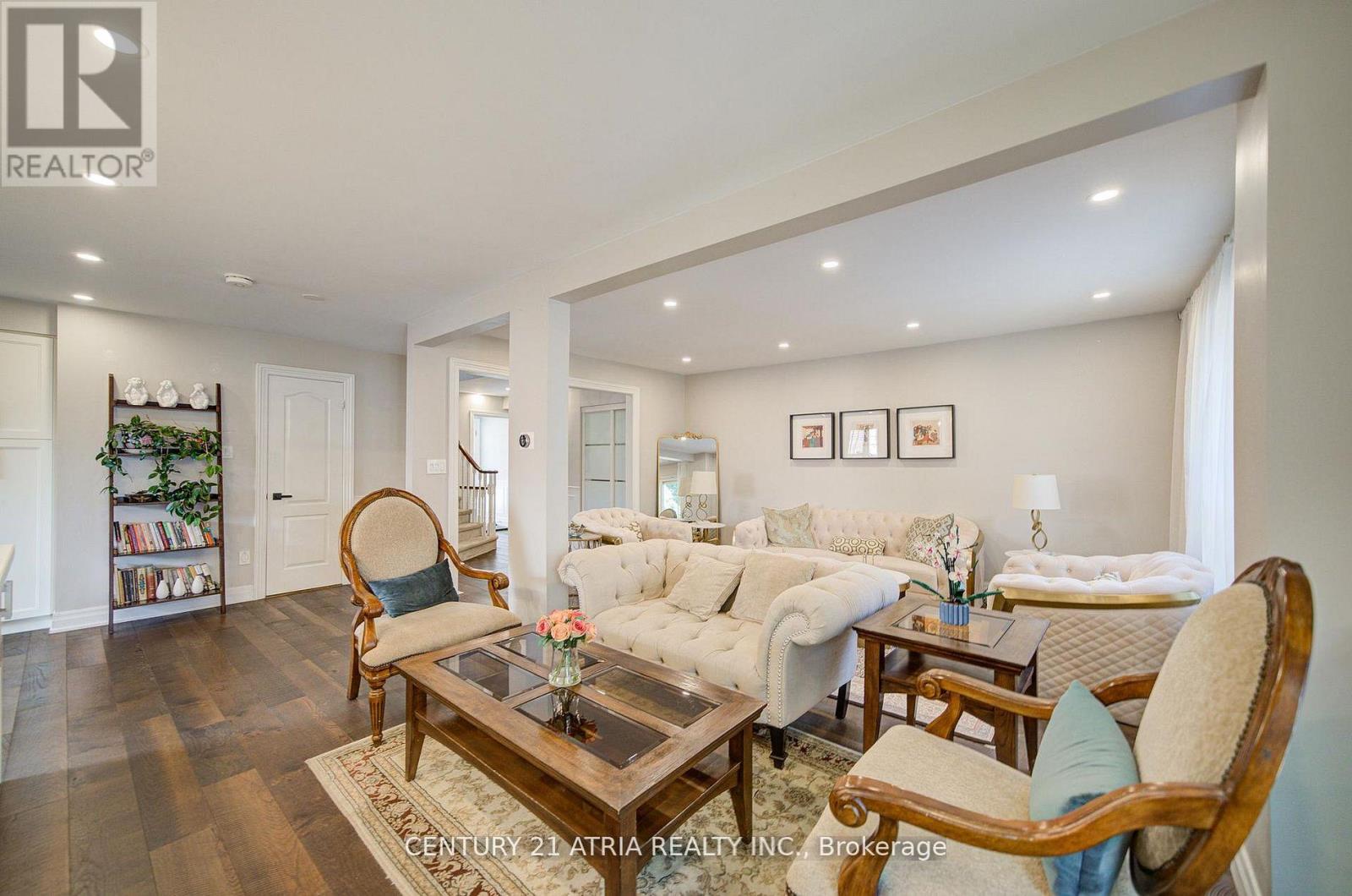 Main Floor - 18 Park Lane Circle, Richmond Hill, Ontario  L4C 6S8 - Photo 13 - N12810856