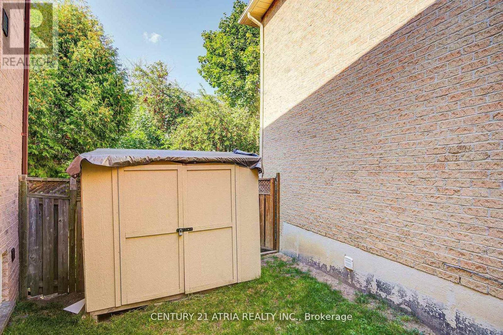 Main Floor - 18 Park Lane Circle, Richmond Hill, Ontario  L4C 6S8 - Photo 31 - N12810856