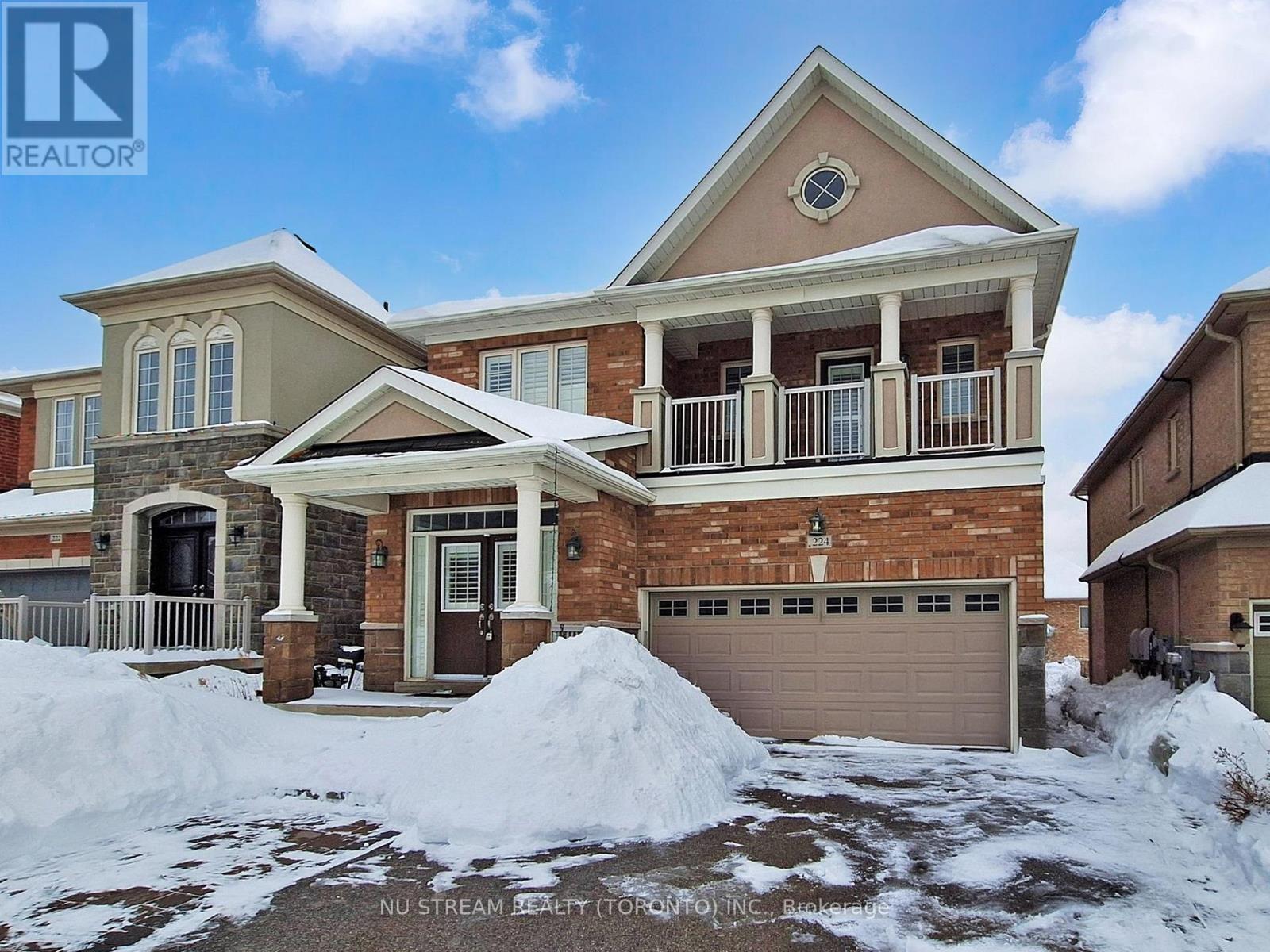 224 ASPENWOOD DRIVE, Newmarket, Ontario