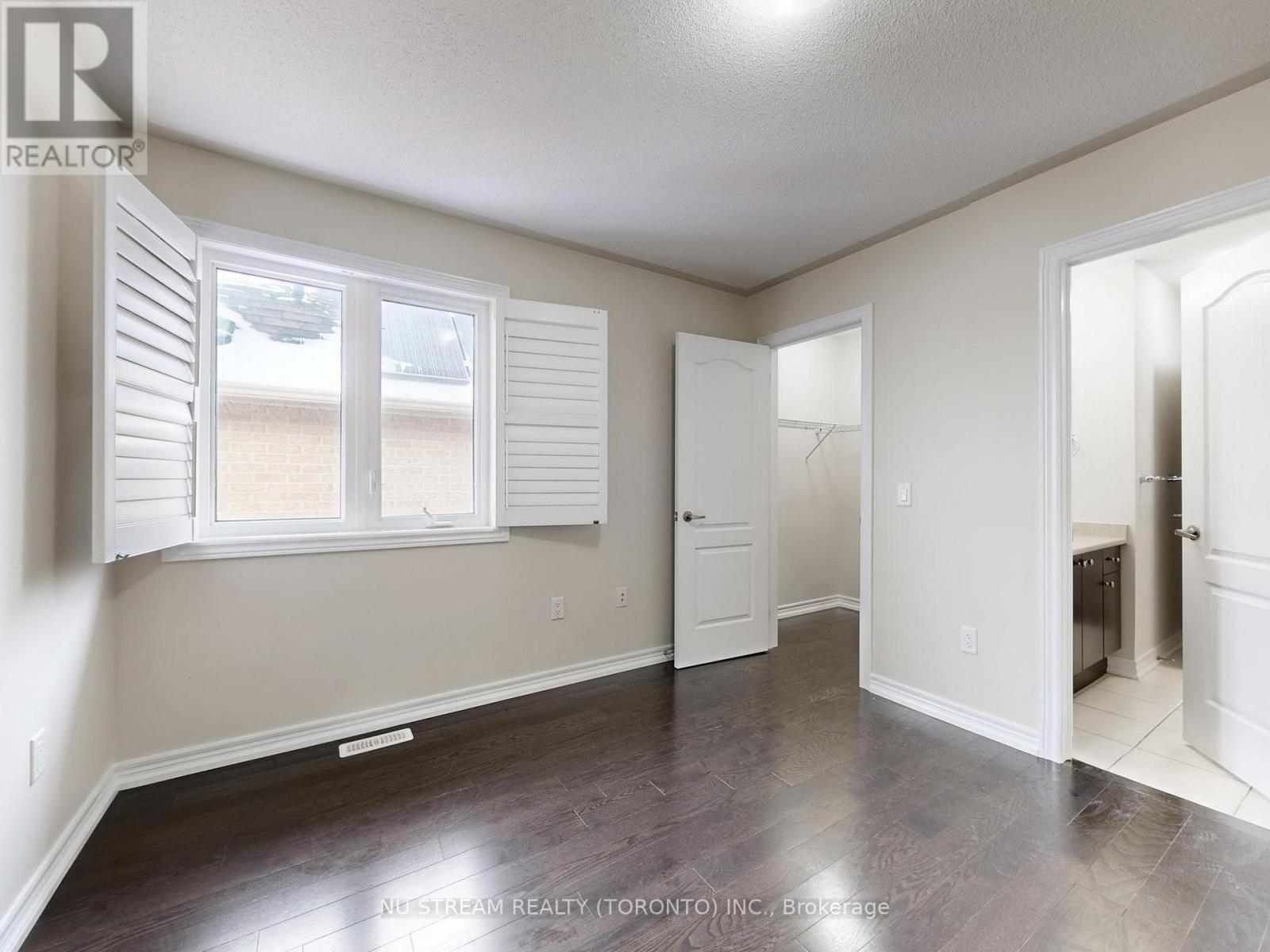 224 Aspenwood Drive, Newmarket, Ontario  L3X 3L1 - Photo 20 - N12810860