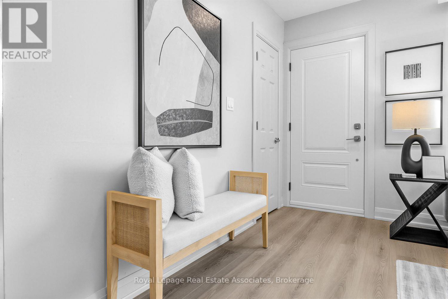 273 Bluegrass Boulevard, Richmond Hill, Ontario L4C 3H1 - Photo 6 - N12810882