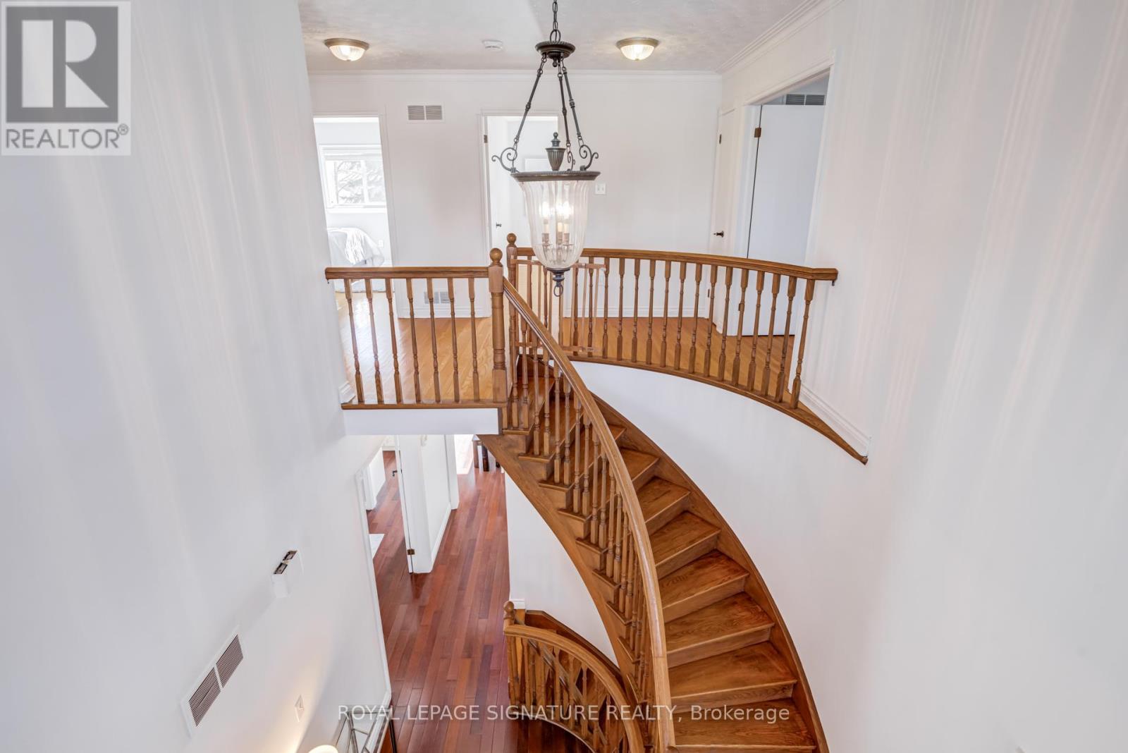 81 Garden Avenue, Richmond Hill, Ontario  L4C 6L6 - Photo 24 - N12810890