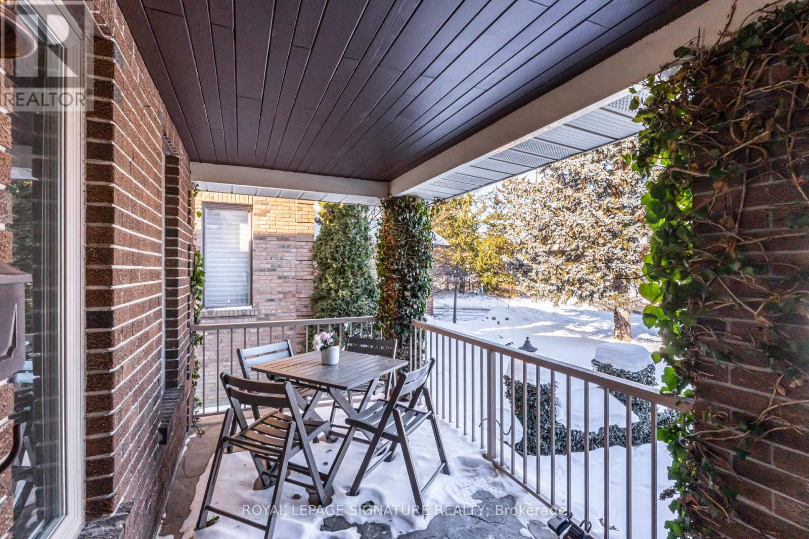 81 Garden Avenue, Richmond Hill, Ontario  L4C 6L6 - Photo 3 - N12810890