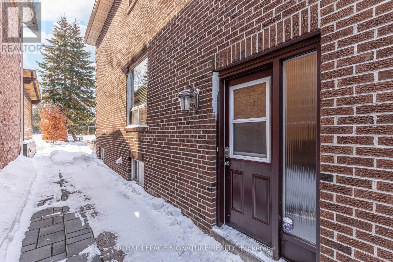 81 Garden Avenue, Richmond Hill, Ontario  L4C 6L6 - Photo 42 - N12810890