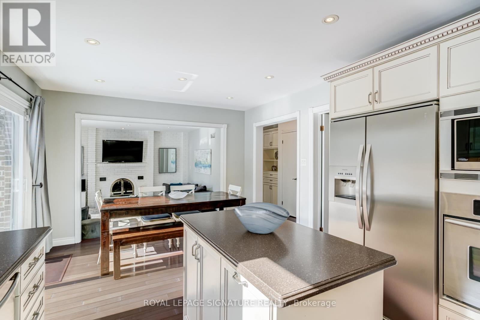 81 Garden Avenue, Richmond Hill, Ontario  L4C 6L6 - Photo 9 - N12810890