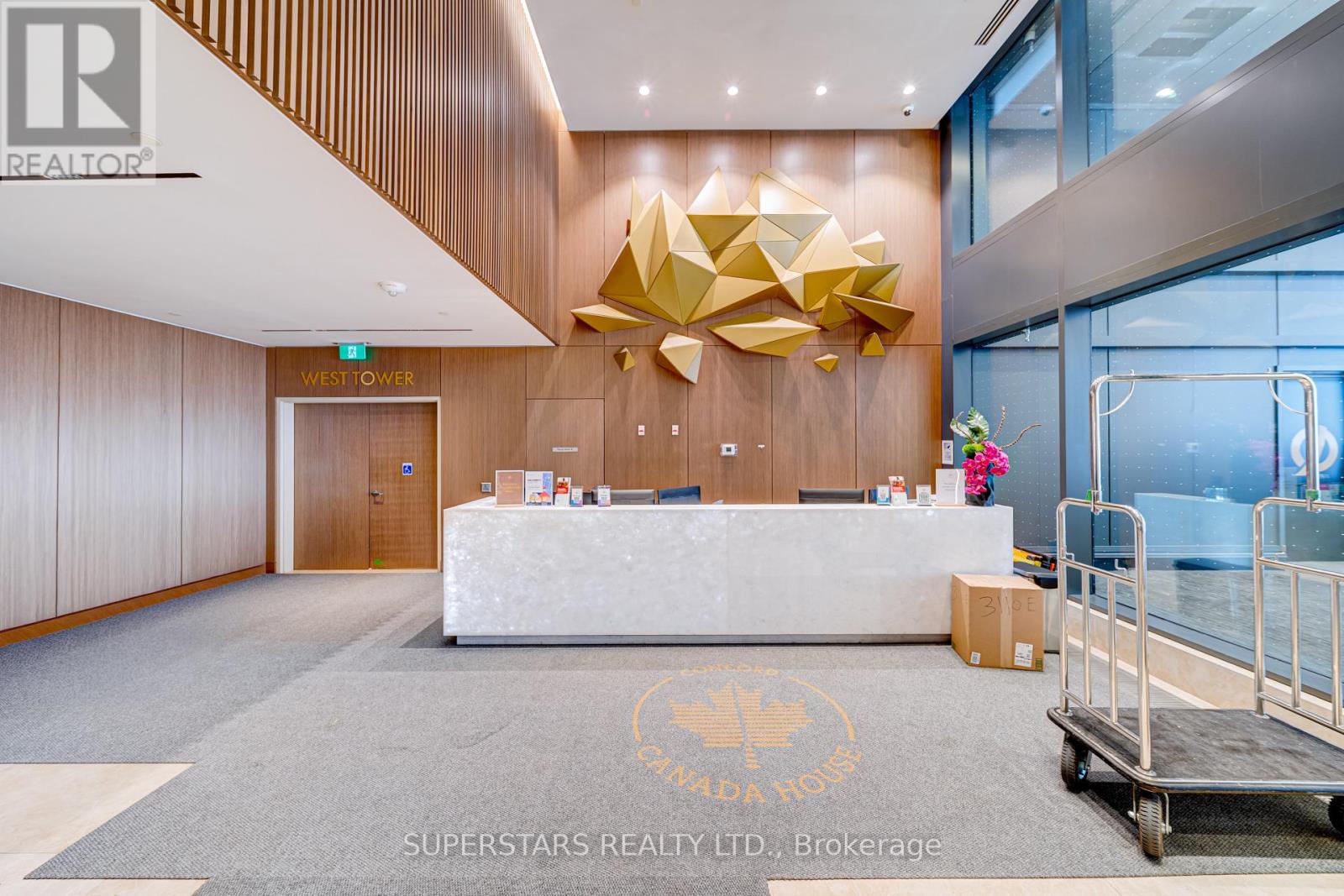 5712 - 3 Concord Cityplace Way, Toronto, Ontario  M5V 0X4 - Photo 17 - C12804502