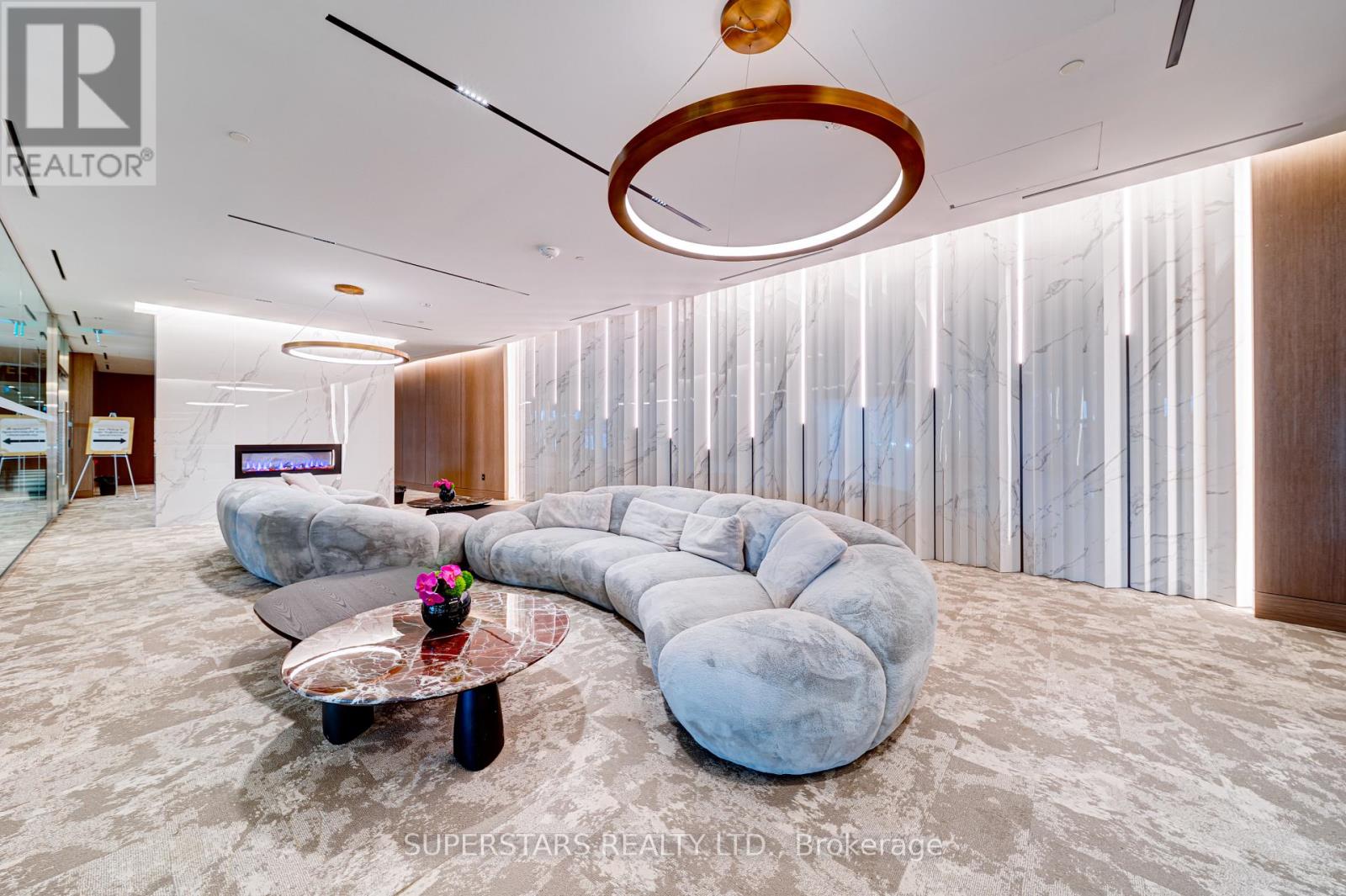 5712 - 3 Concord Cityplace Way, Toronto, Ontario  M5V 0X4 - Photo 16 - C12804502