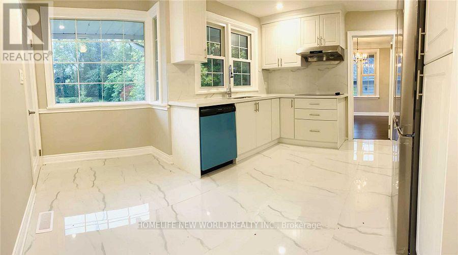 90 Centre Street W, Richmond Hill, Ontario  L4C 3P7 - Photo 6 - N12810876