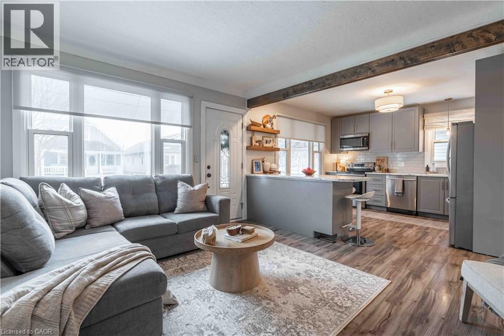 35 Charles Avenue, St. Catharines, Ontario  L2M 5S8 - Photo 3 - 40806879