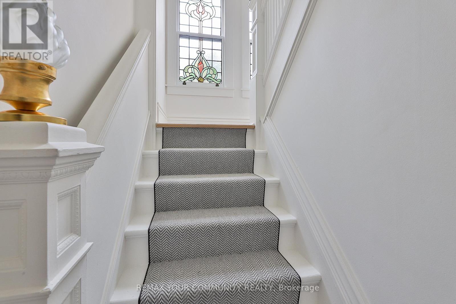 Unit #2 - 262 Roncesvalles Avenue, Toronto, Ontario  M6R 2M1 - Photo 2 - W12810824