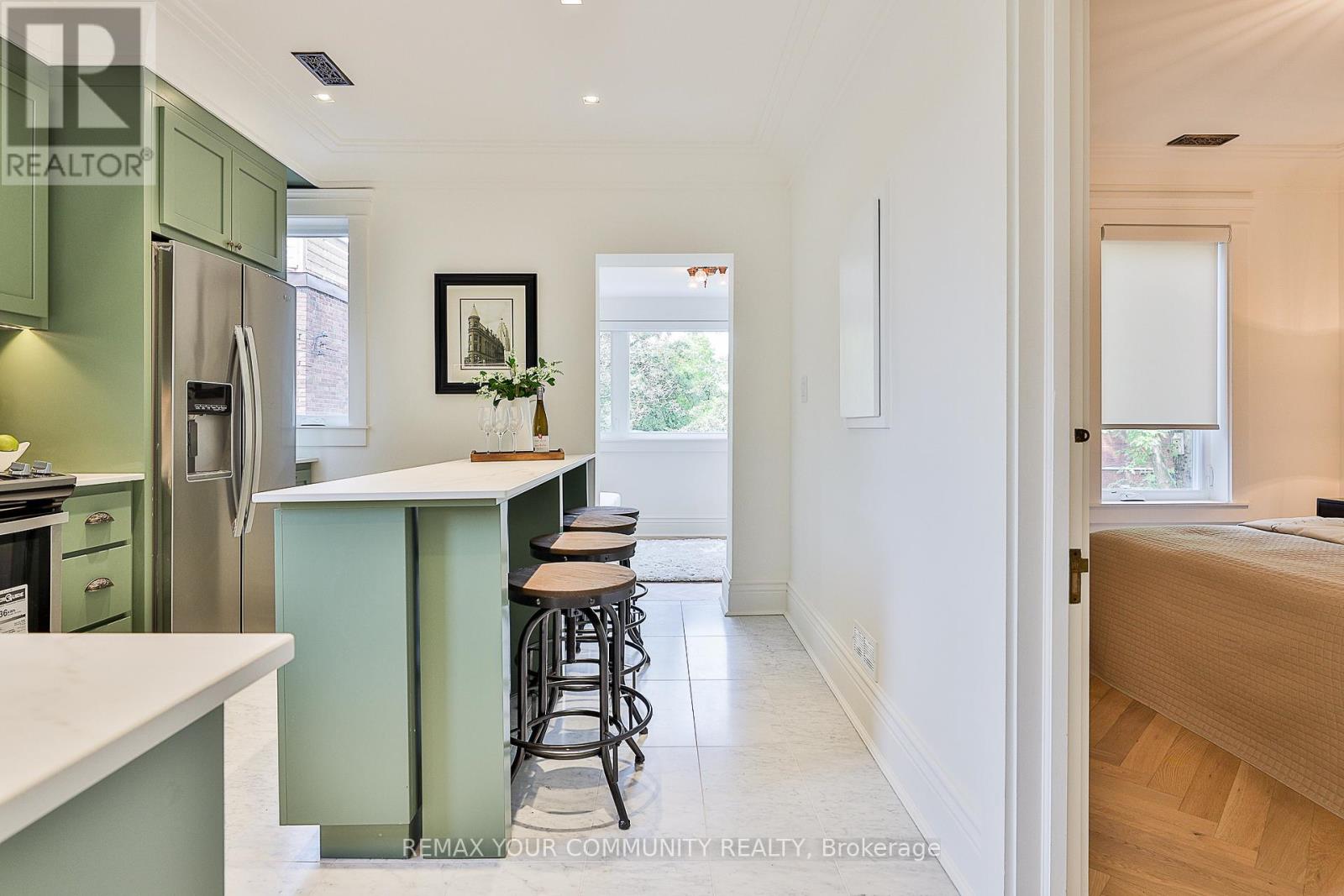 Unit #2 - 262 Roncesvalles Avenue, Toronto, Ontario  M6R 2M1 - Photo 23 - W12810824